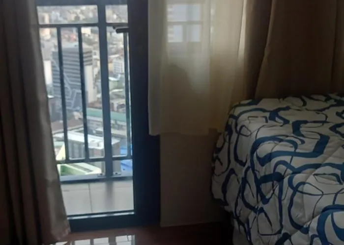 Air View Staycation